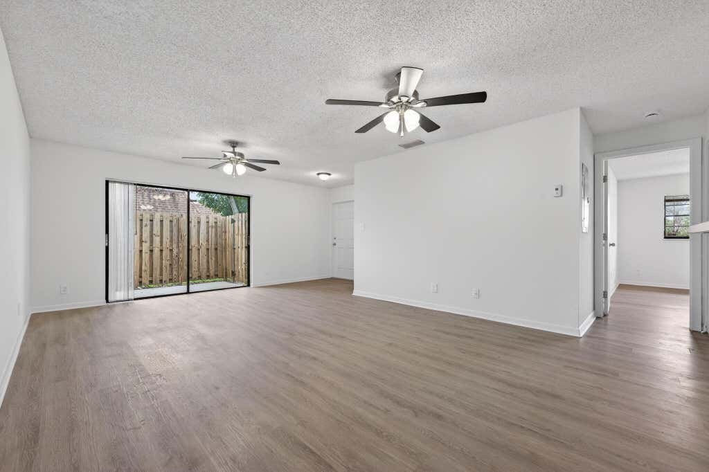 Photo of 4983 NW 95th Avenue, Sunrise, FL 33351 (MLS # B26050921)