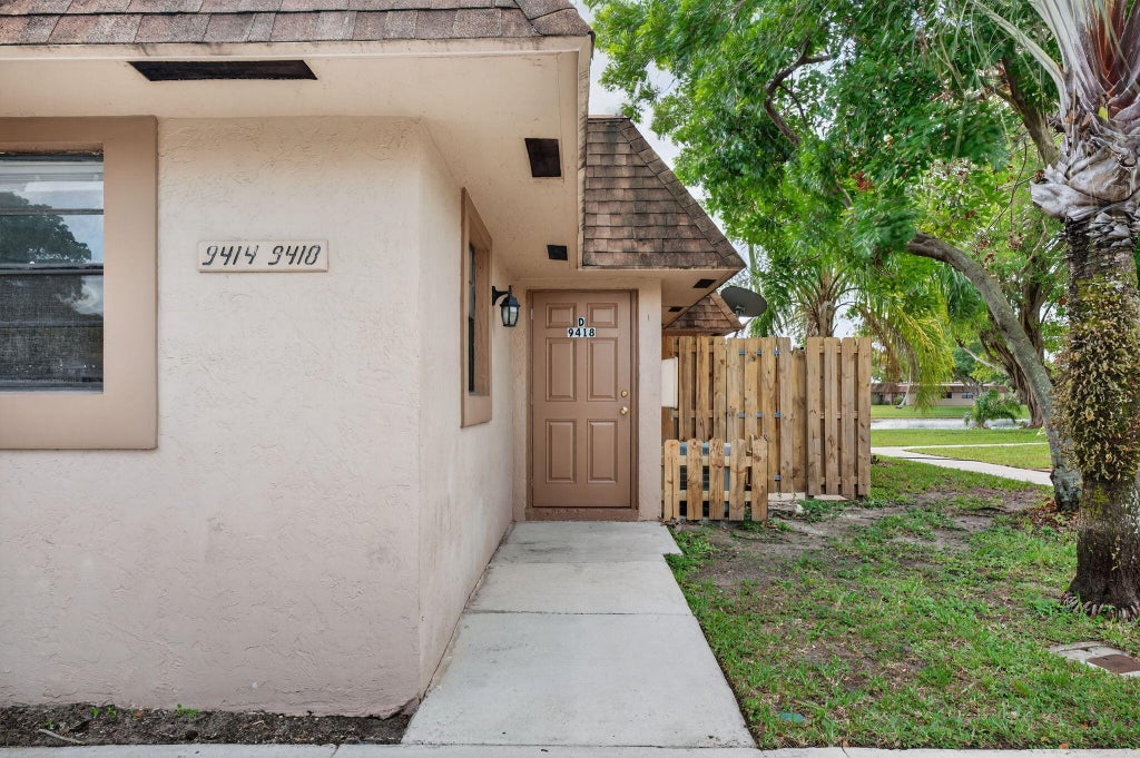 Photo of 4983 NW 95th Avenue, Sunrise, FL 33351 (MLS # B26050921)