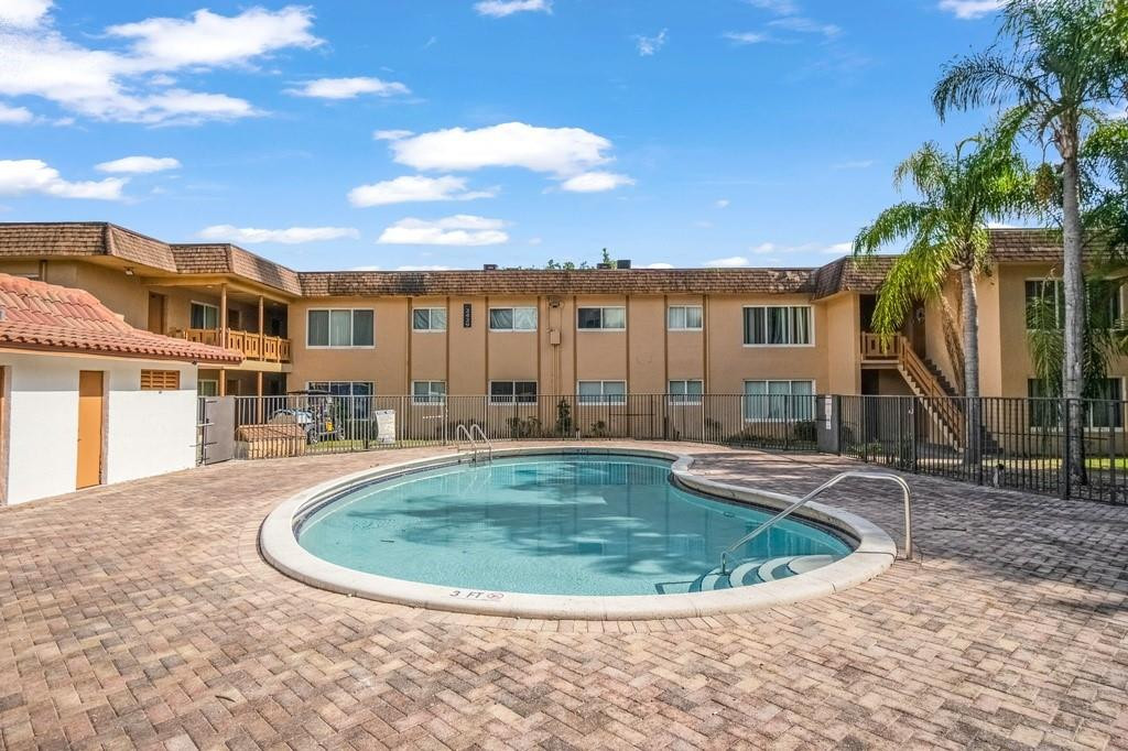 Lakeside - Residential