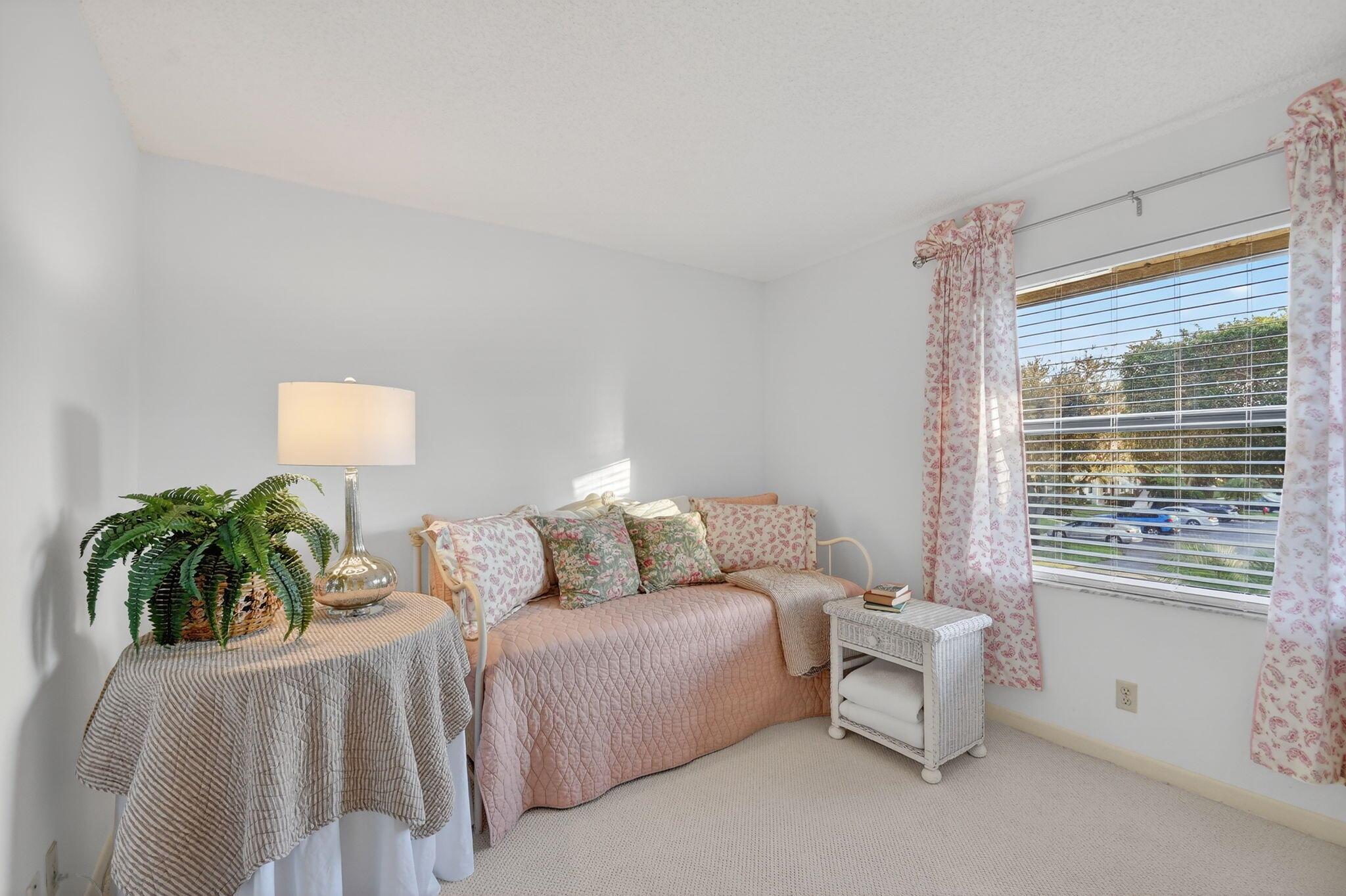 LUCERNE LAKES GOLF COLONY - Residential