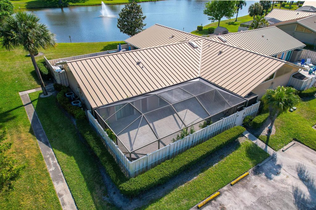 Photo of 5735 Golden Eagle Circle, Palm Beach Gardens, FL 33418 (MLS # R10980632)