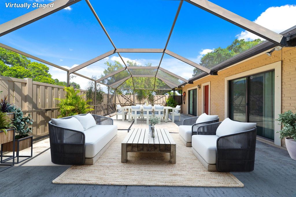 Photo of 5735 Golden Eagle Circle, Palm Beach Gardens, FL 33418 (MLS # R10980632)