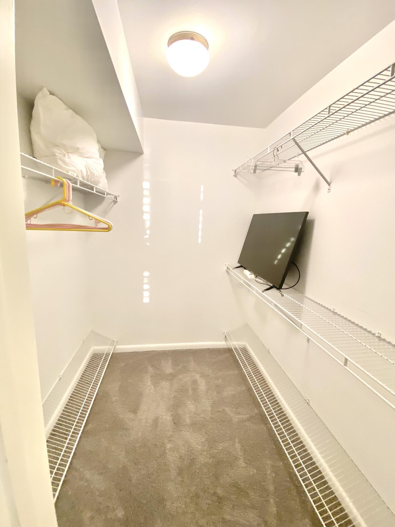 FOUNTAINS OF PALM BEACH CONDO 5 - Residential