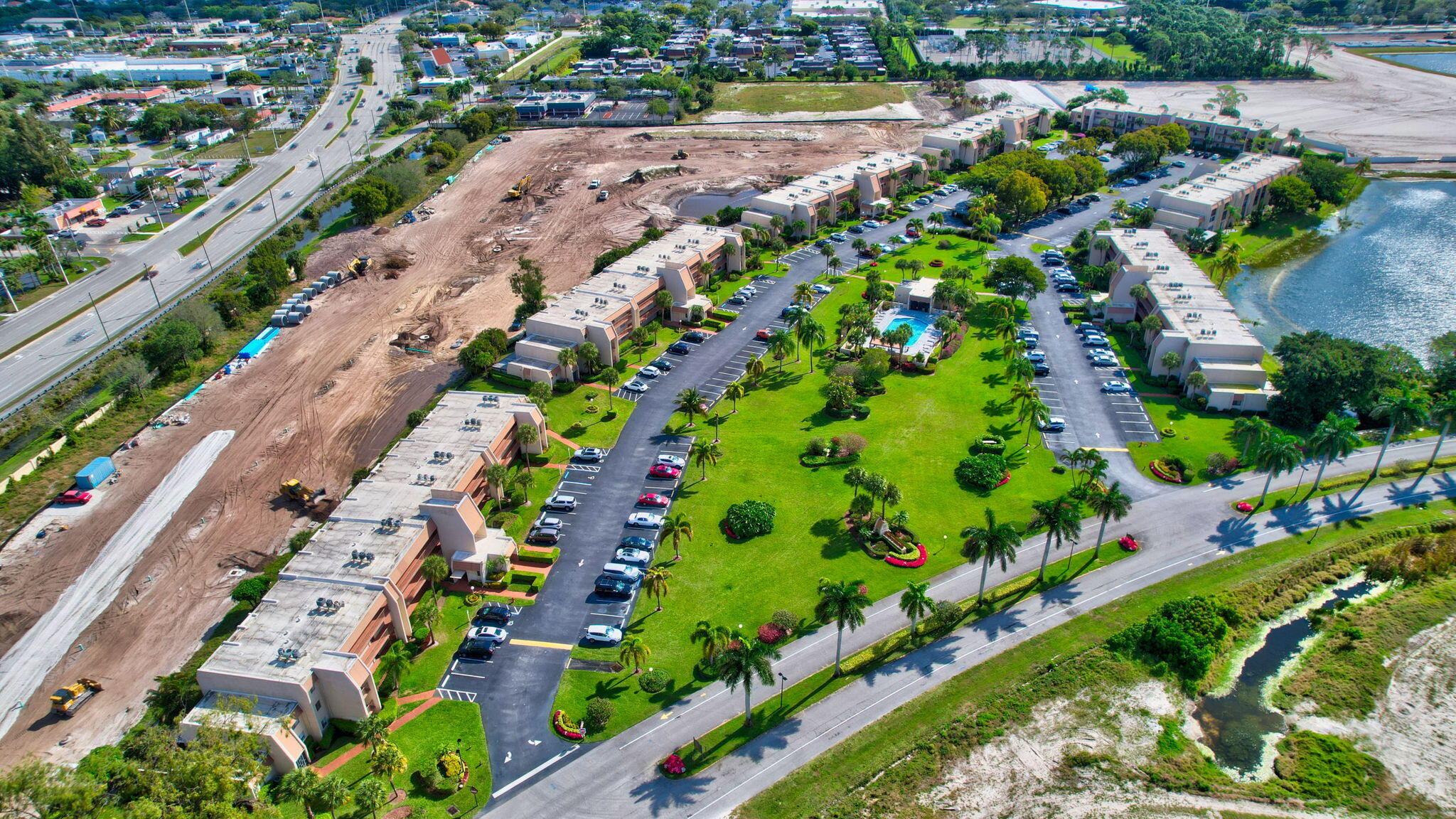 FOUNTAINS OF PALM BEACH CONDO 5 - Residential