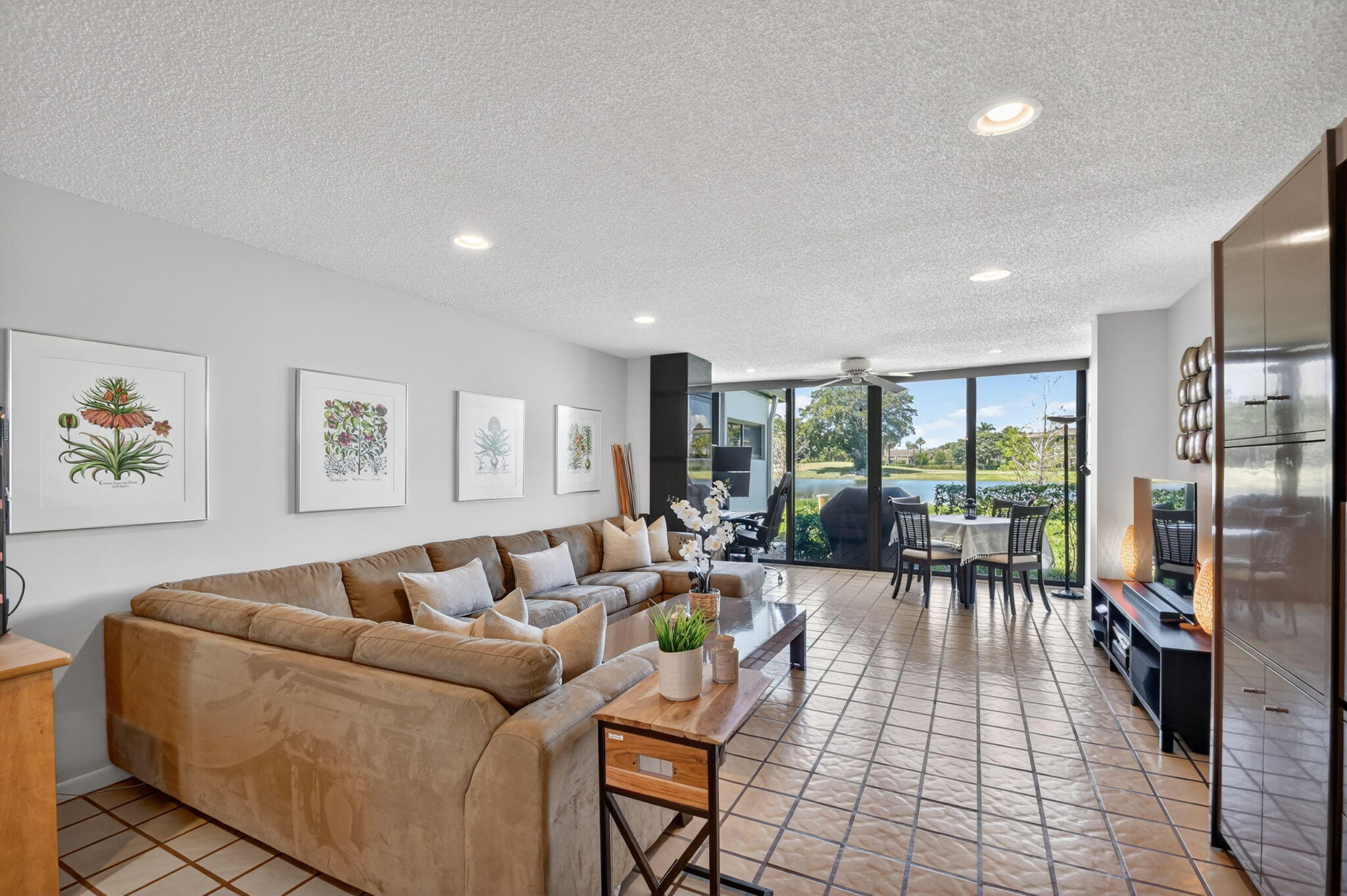 FOUNTAINS OF PALM BEACH CONDO 5 - Residential