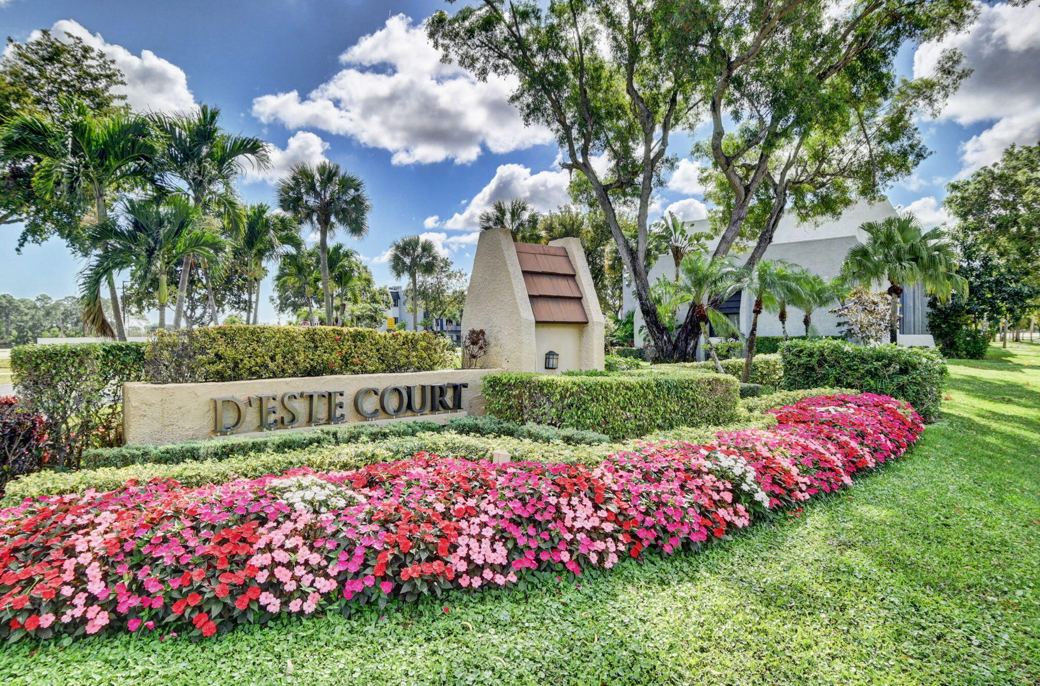 FOUNTAINS OF PALM BEACH CONDO 5 - Residential