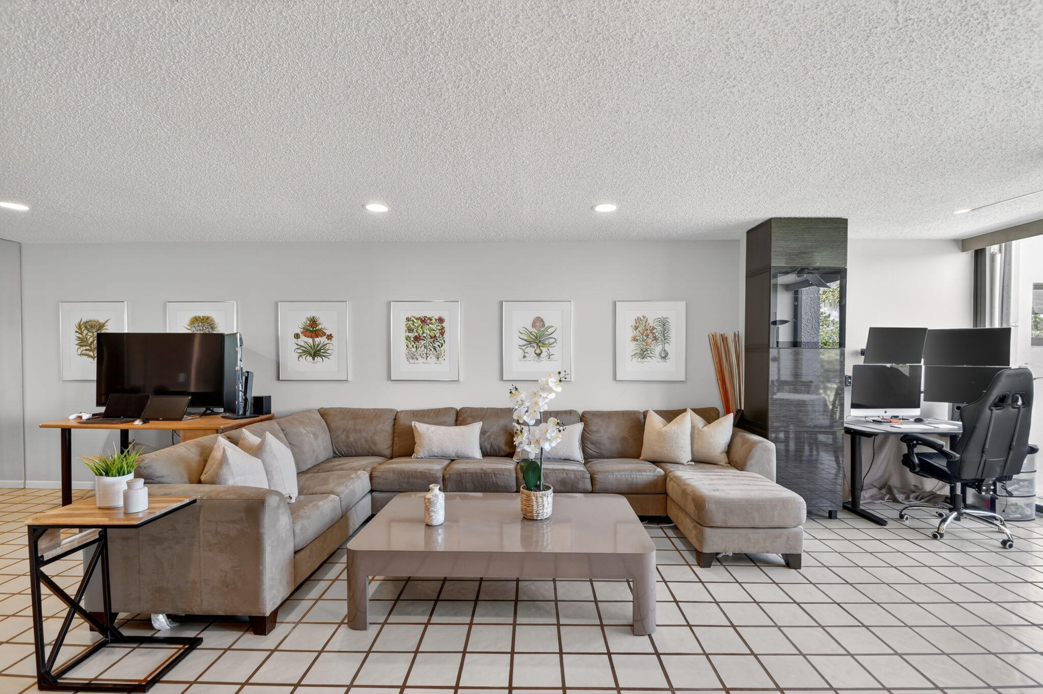 FOUNTAINS OF PALM BEACH CONDO 5 - Residential