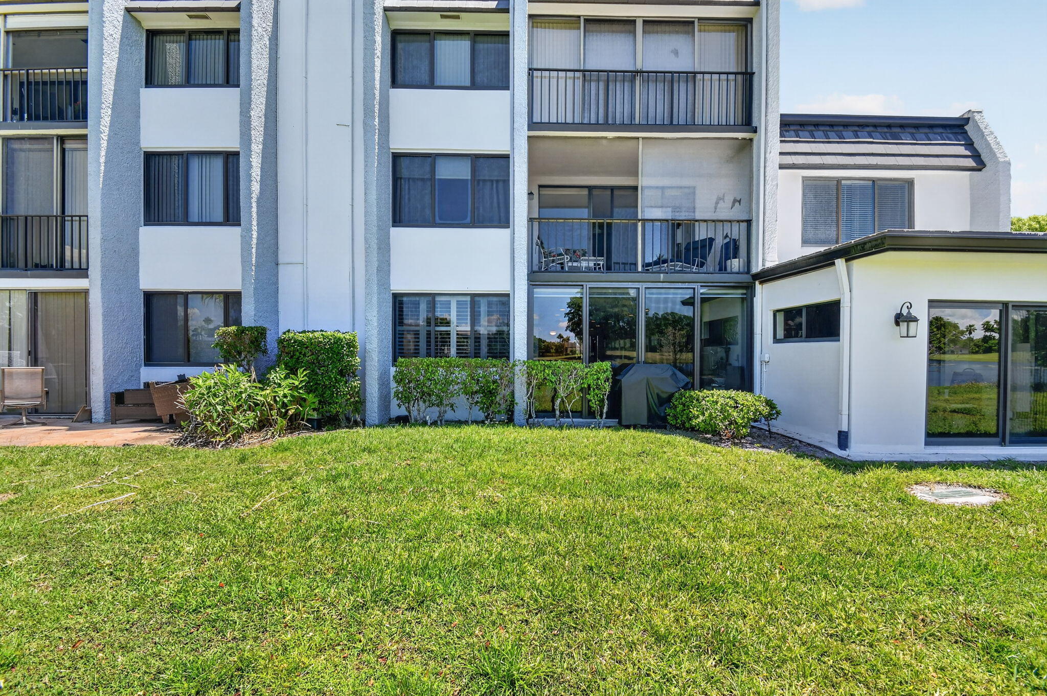 FOUNTAINS OF PALM BEACH CONDO 5 - Residential