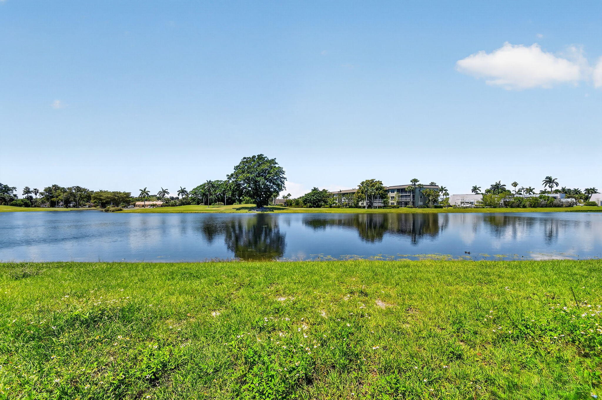 FOUNTAINS OF PALM BEACH CONDO 5 - Residential