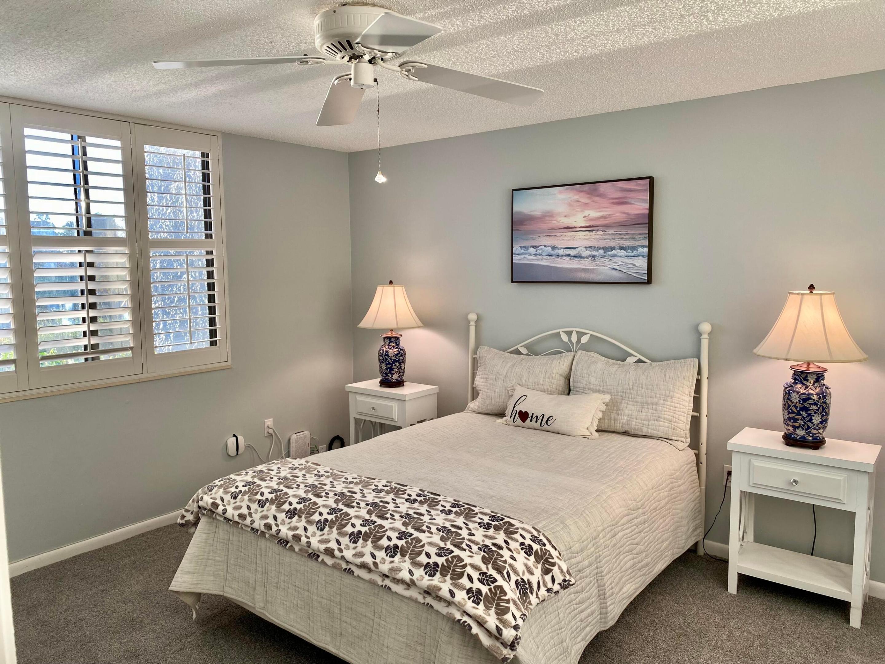 FOUNTAINS OF PALM BEACH CONDO 5 - Residential
