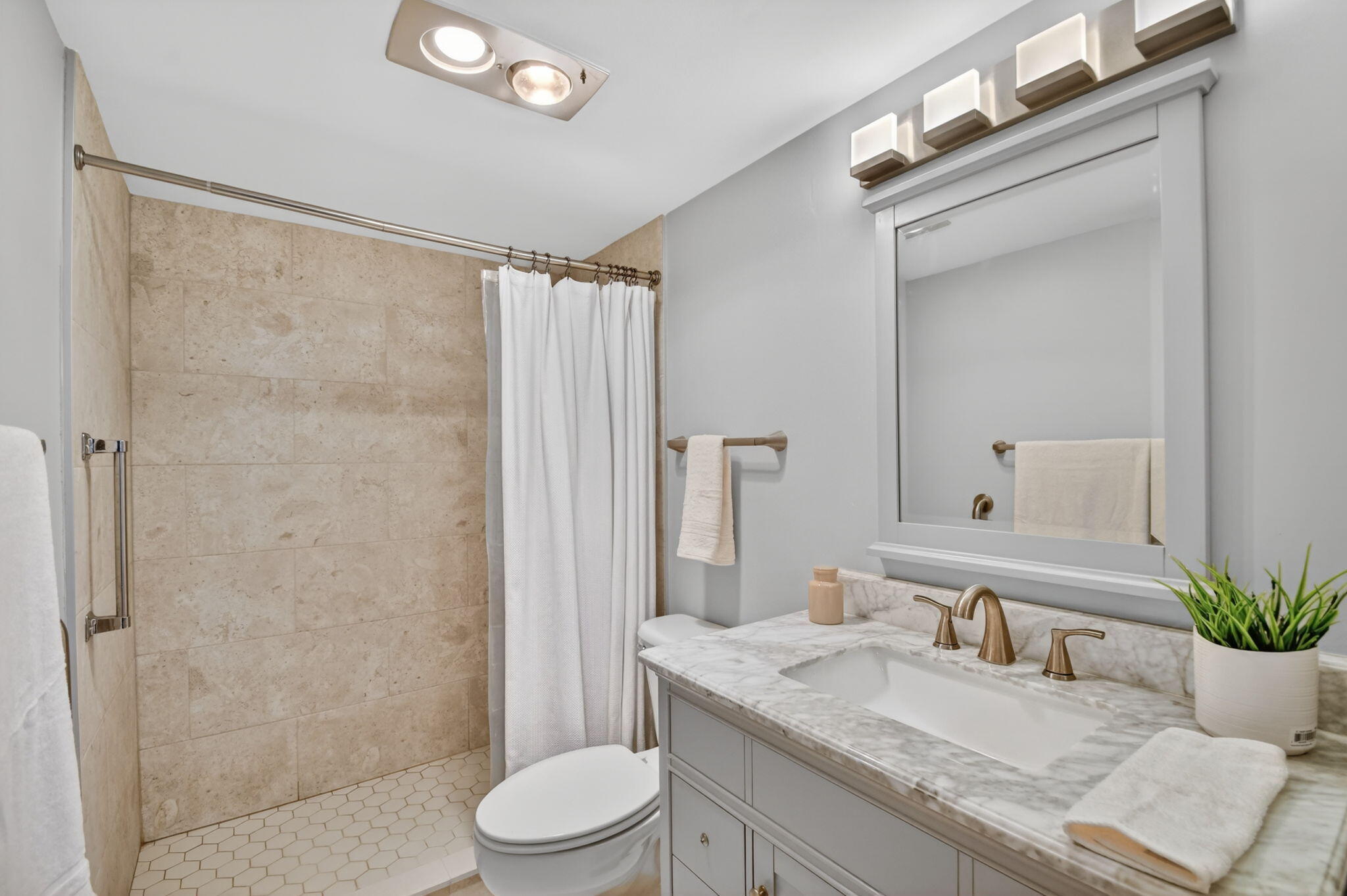 FOUNTAINS OF PALM BEACH CONDO 5 - Residential
