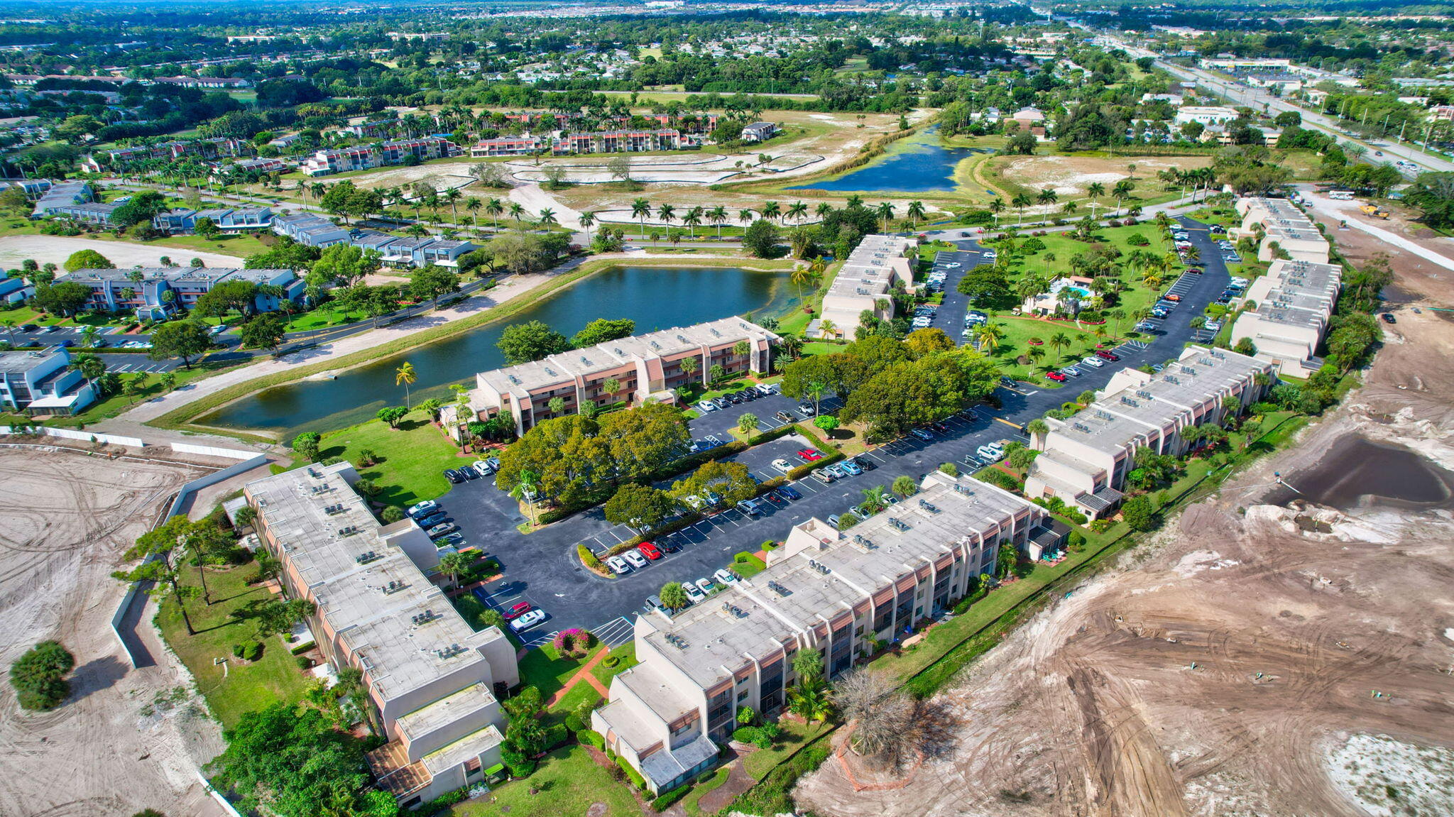 FOUNTAINS OF PALM BEACH CONDO 5 - Residential