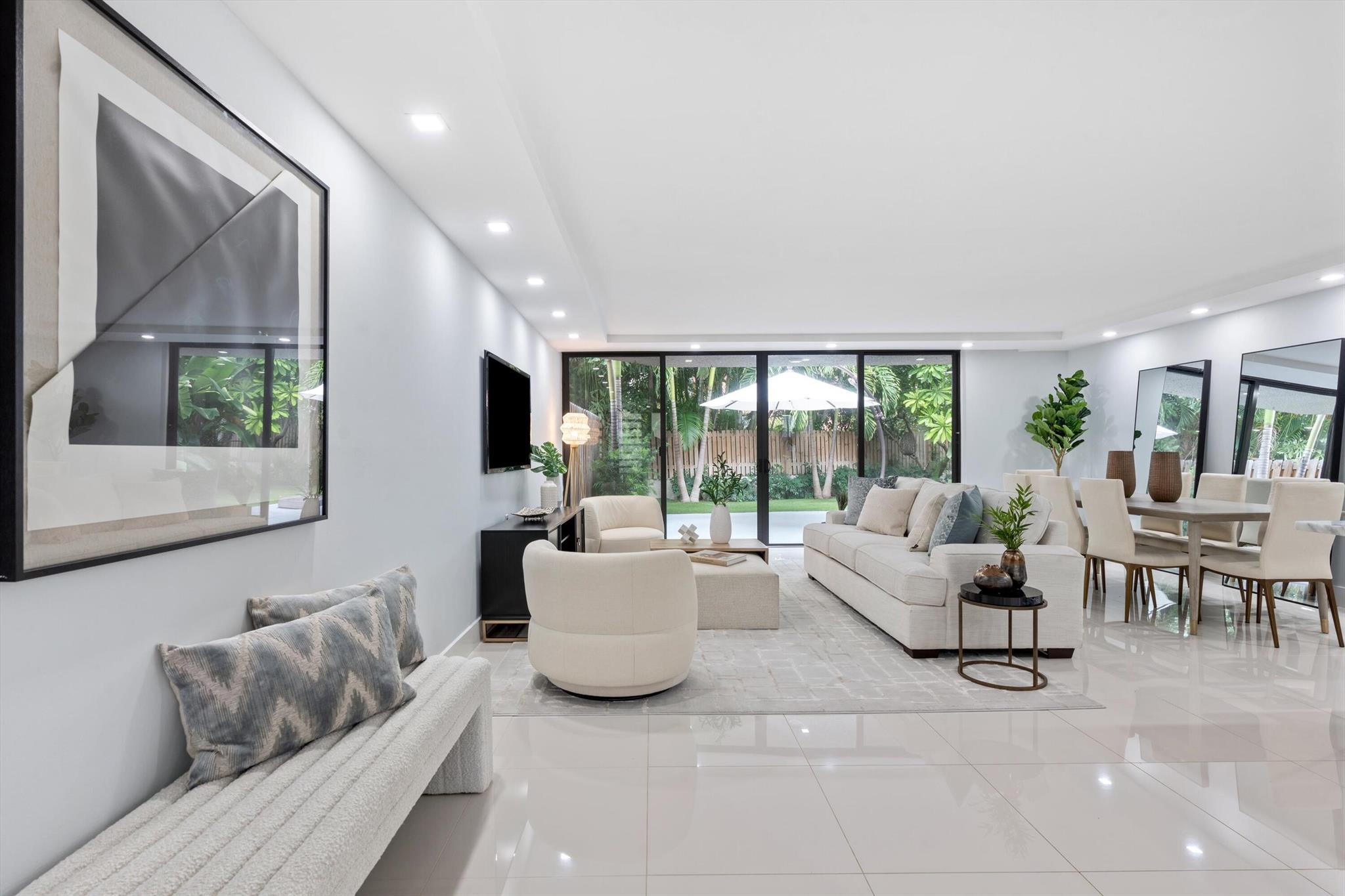 EIGHT HUNDRED OCEAN PLACE CONDO - Residential