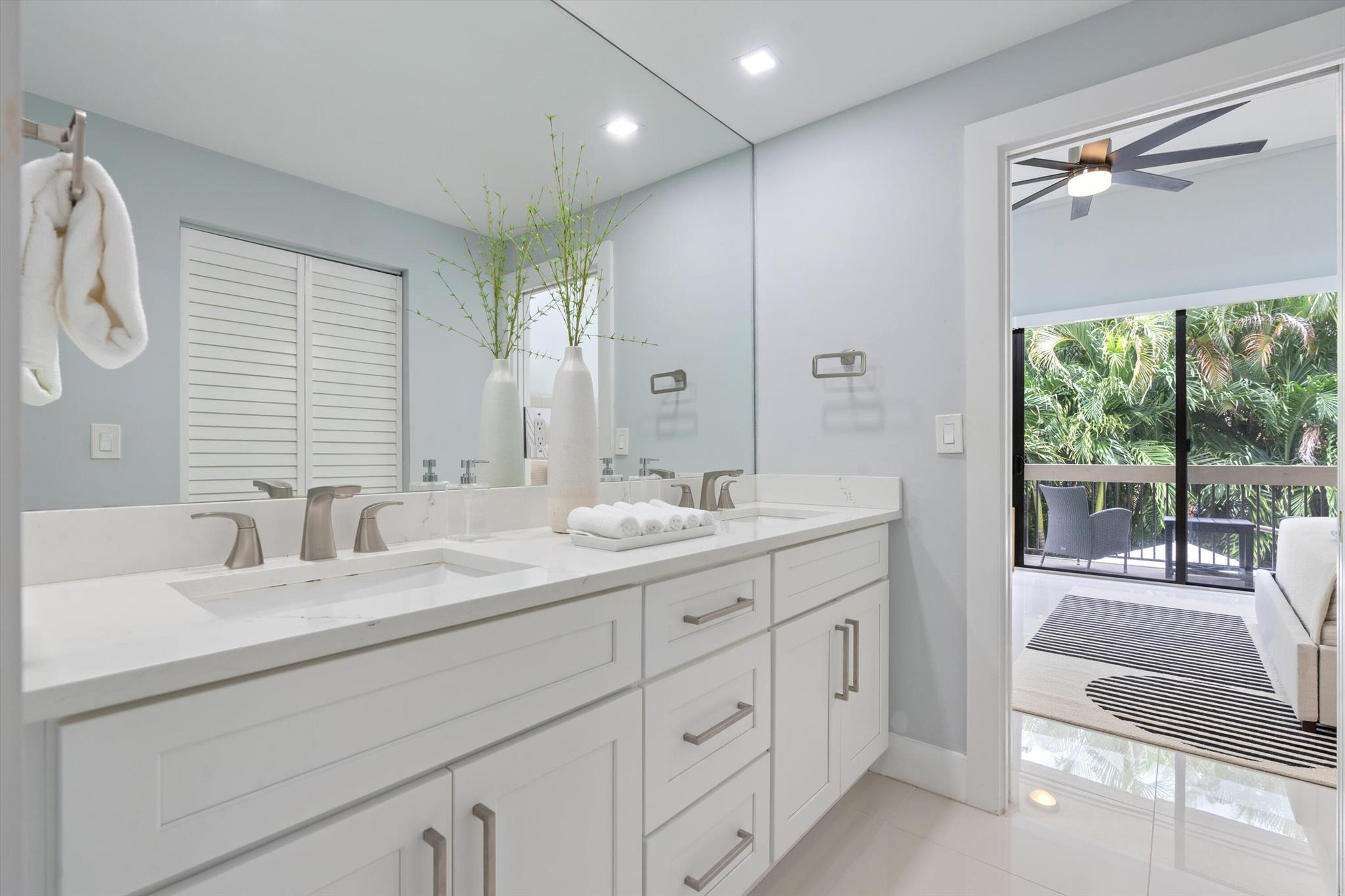 EIGHT HUNDRED OCEAN PLACE CONDO - Residential