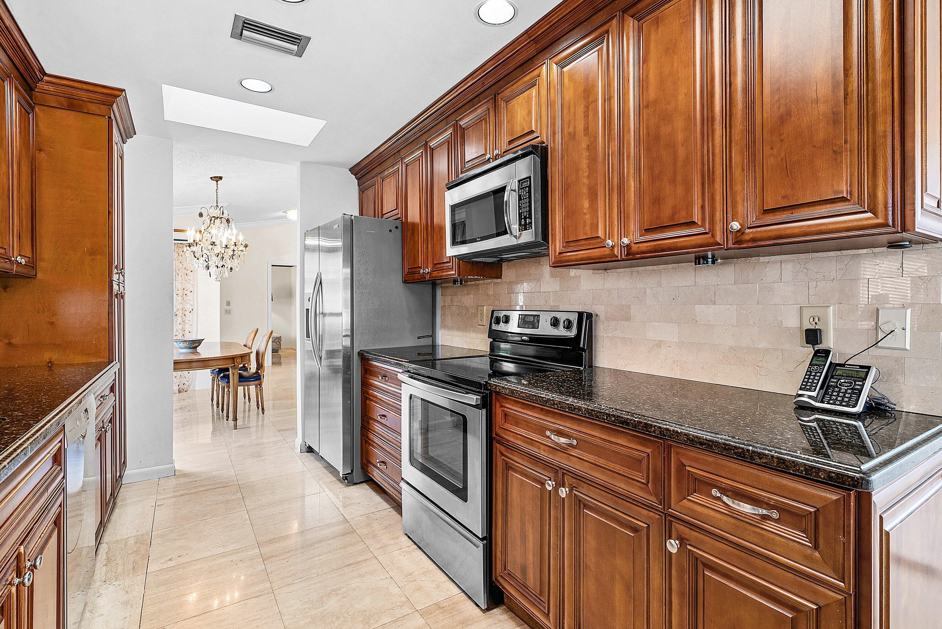 BOCA WOODS COUNTRY CLUB - Residential