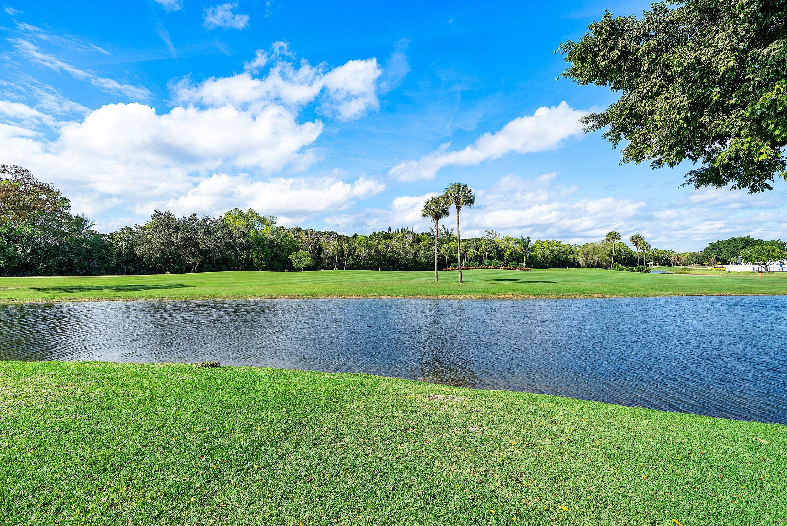 BOCA WOODS COUNTRY CLUB - Residential