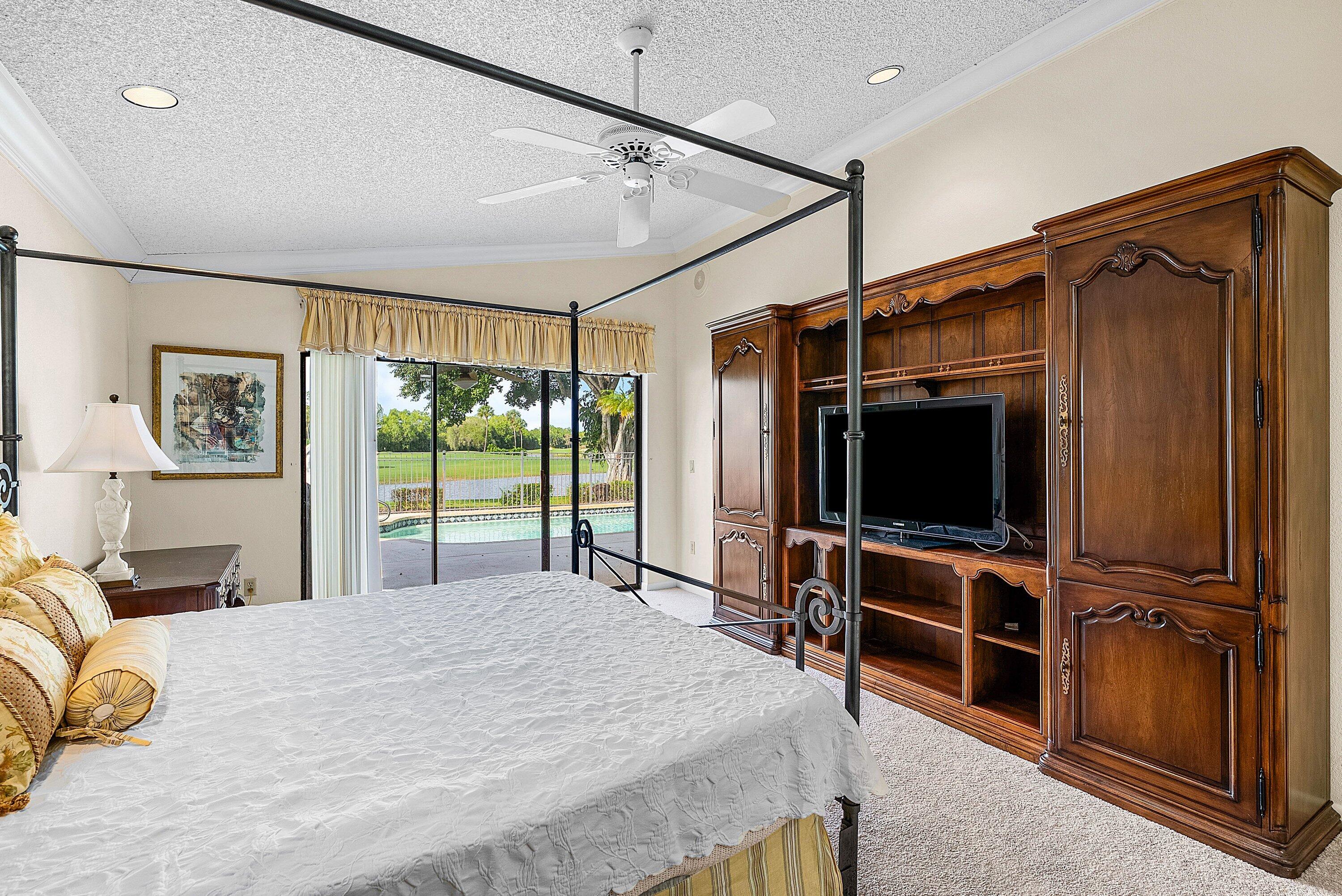 BOCA WOODS COUNTRY CLUB - Residential