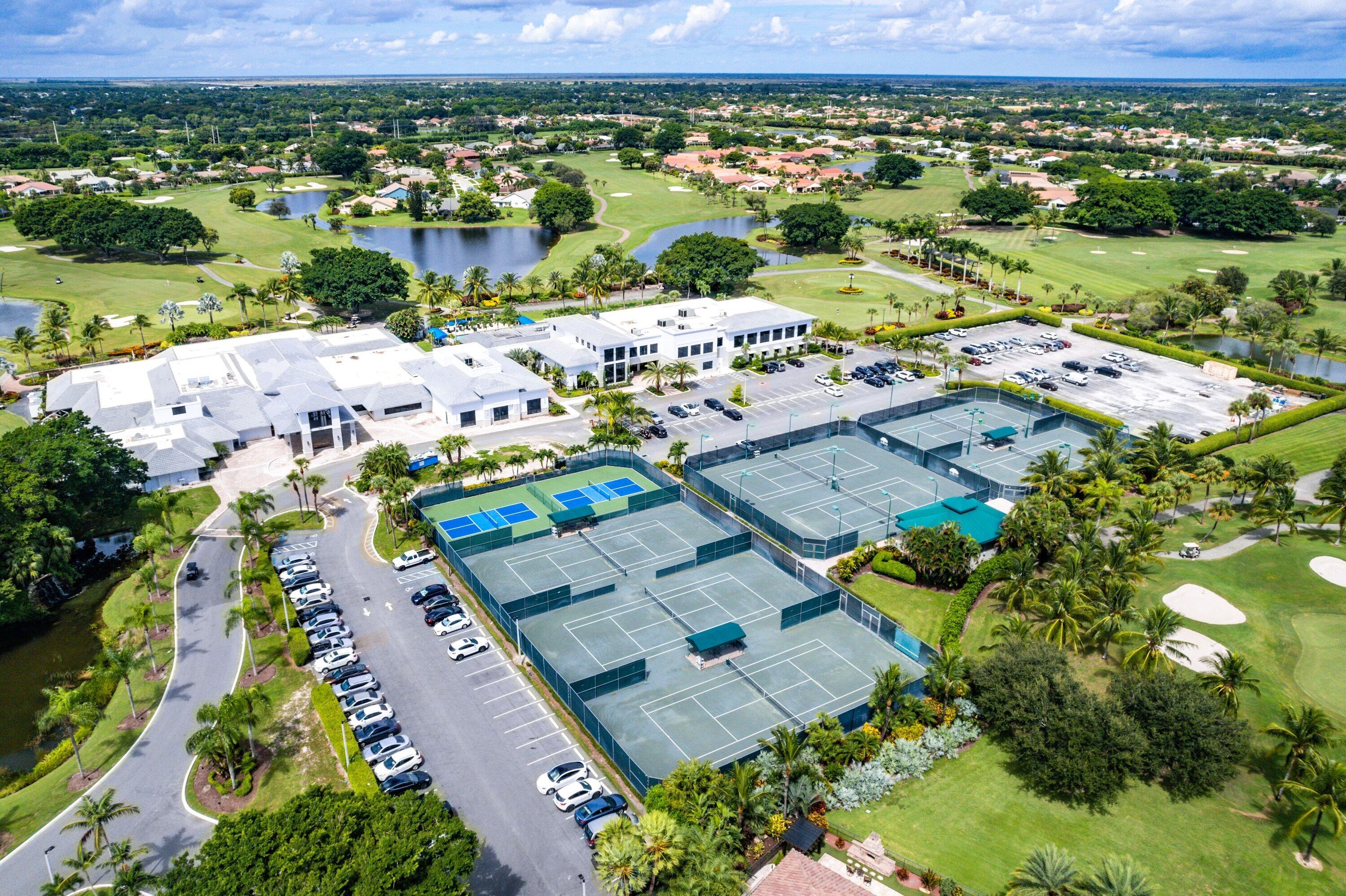 BOCA WOODS COUNTRY CLUB - Residential