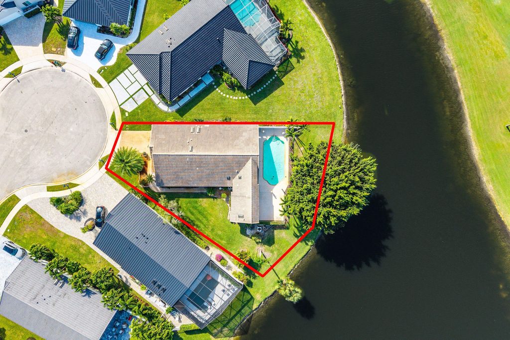 Photo of 21459 Bridge View Drive, Boca Raton, FL 33428 (MLS # R11148946)
