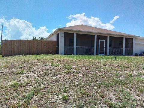 A home in Port St Lucie