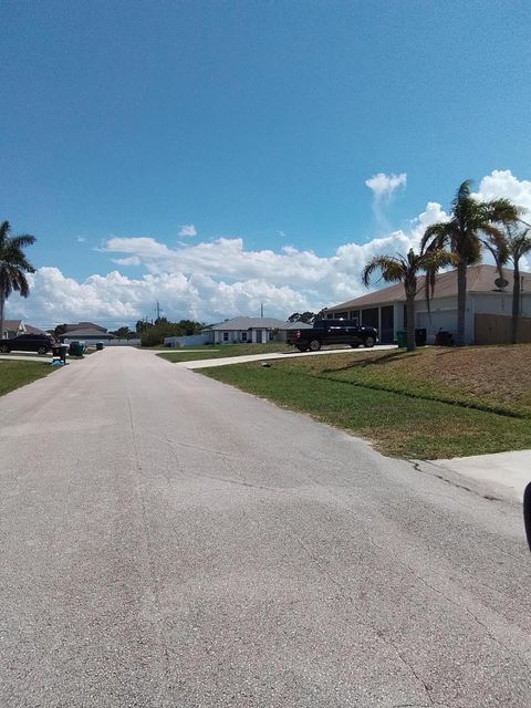 A home in Port St Lucie