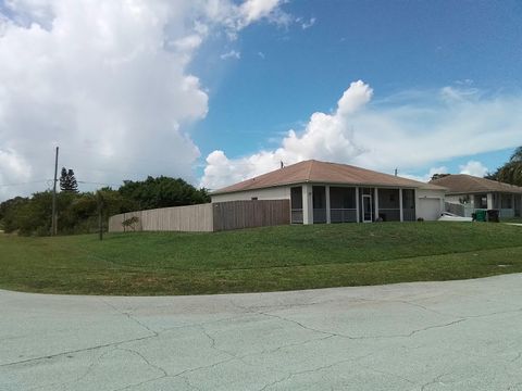 A home in Port St Lucie