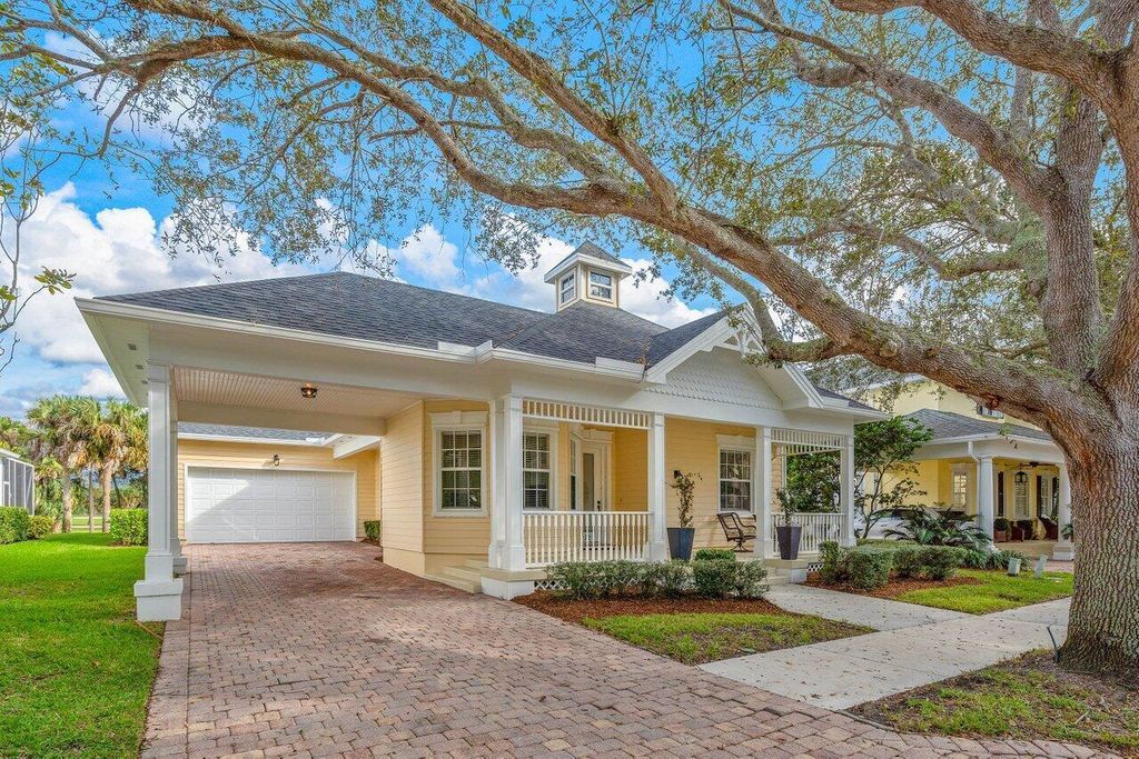 Photo of 272 Barbados Drive, Jupiter, FL 33458 (MLS # R10940479)