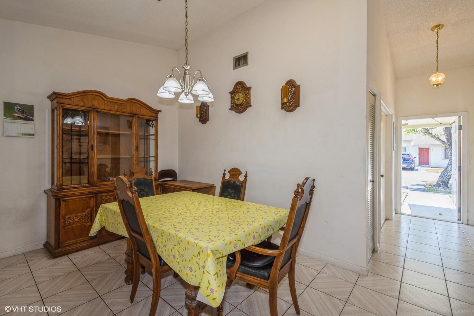 View photos, virtual tours, details... 3076 S Oakland Forest Dr 502