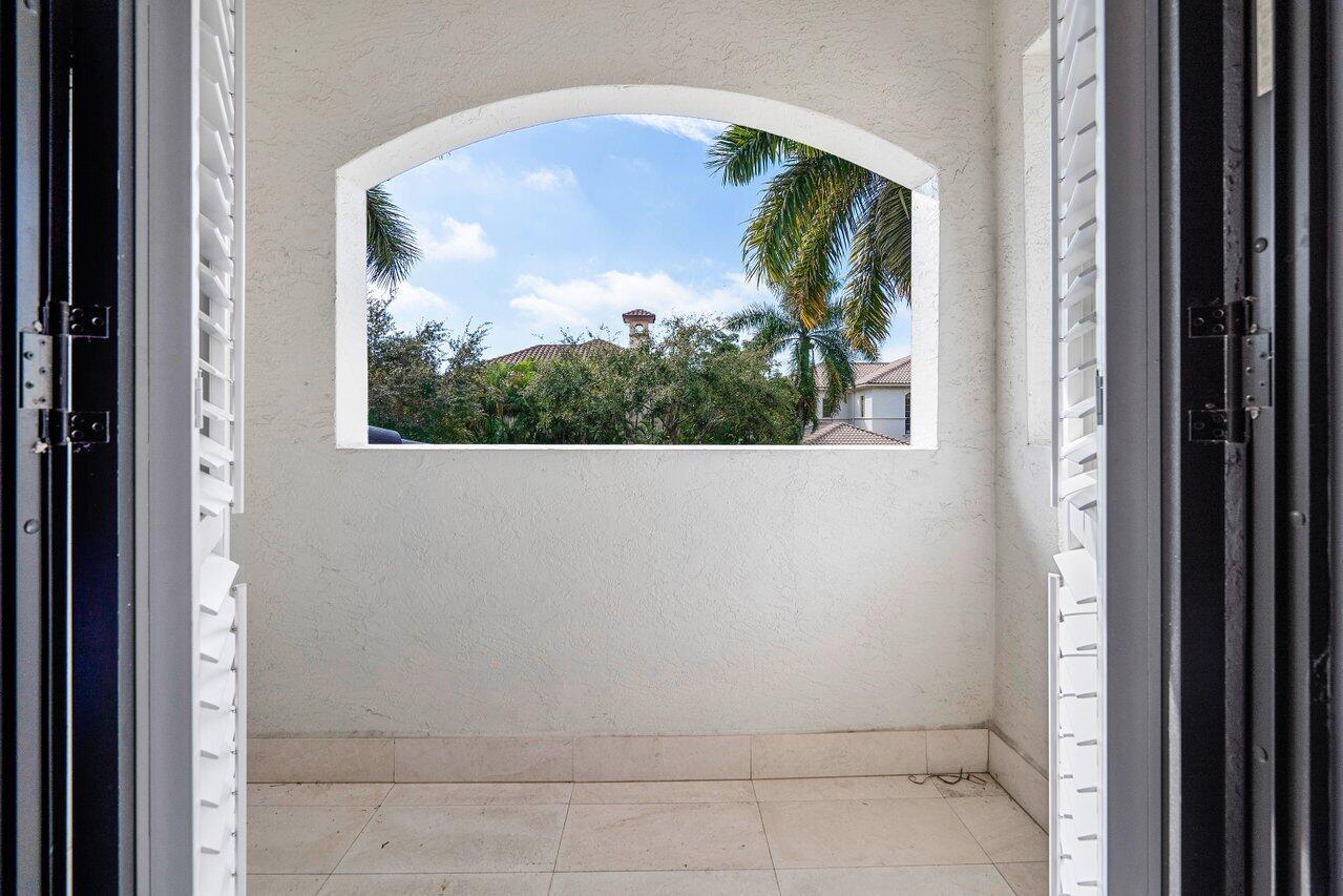 The Oaks at Boca Raton - Residential