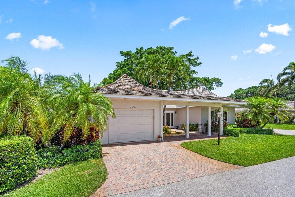 Photo of 4660 Bonsai Drive, Boynton Beach, FL 33436 (MLS # R10999893)