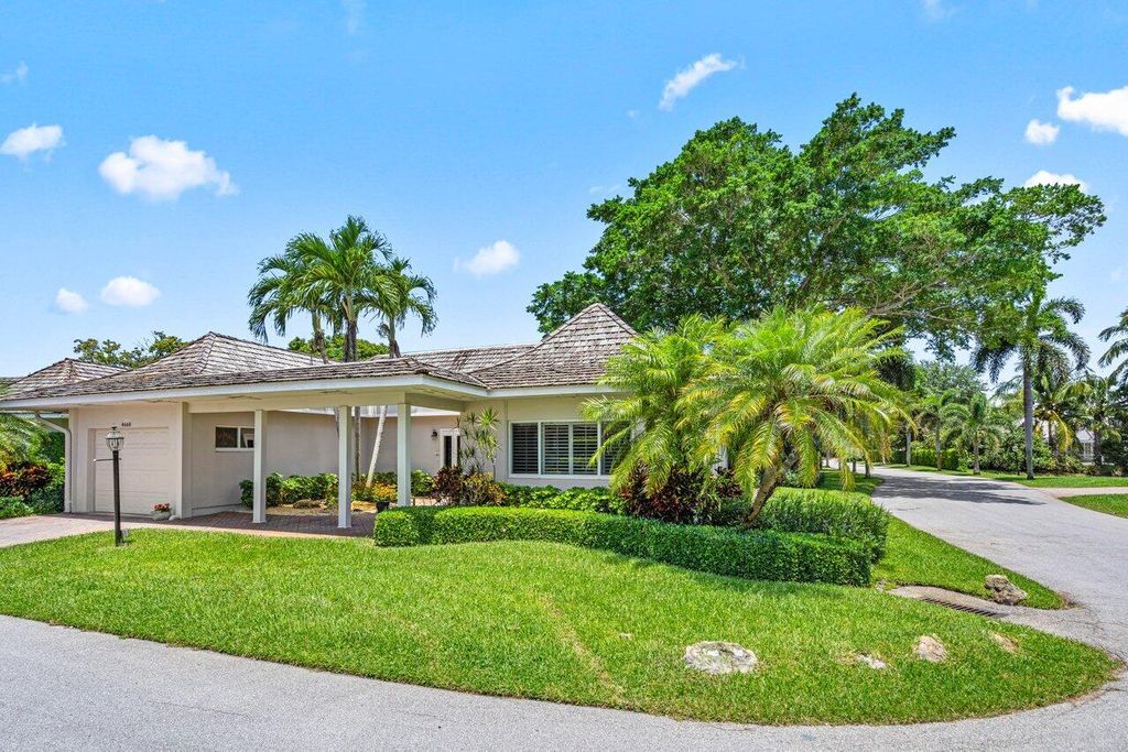Photo of 4660 Bonsai Drive, Boynton Beach, FL 33436 (MLS # R10999893)