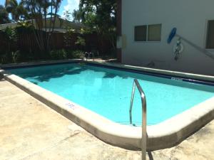 POMPANO COURTS CONDO - Residential Lease