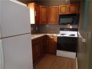 POMPANO COURTS CONDO - Residential Lease