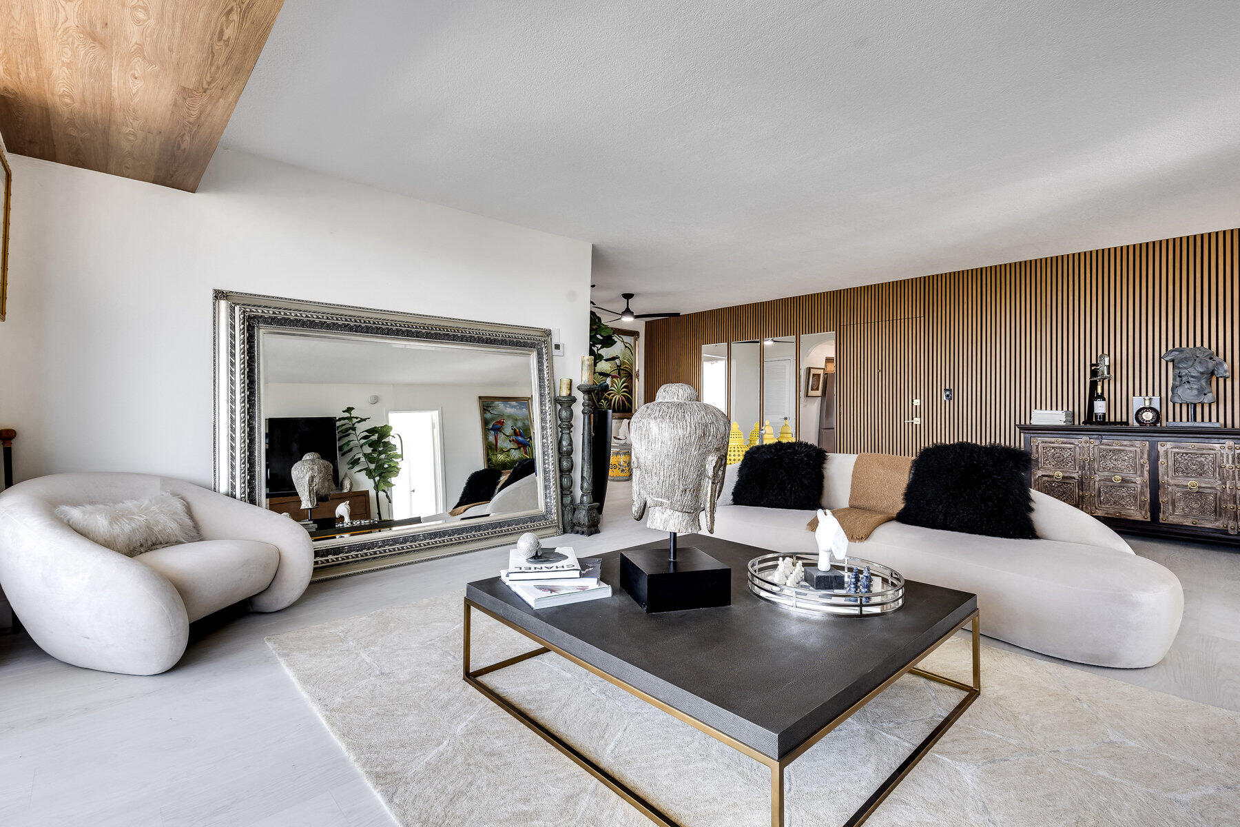 2701 N Ocean Boulevard 9e