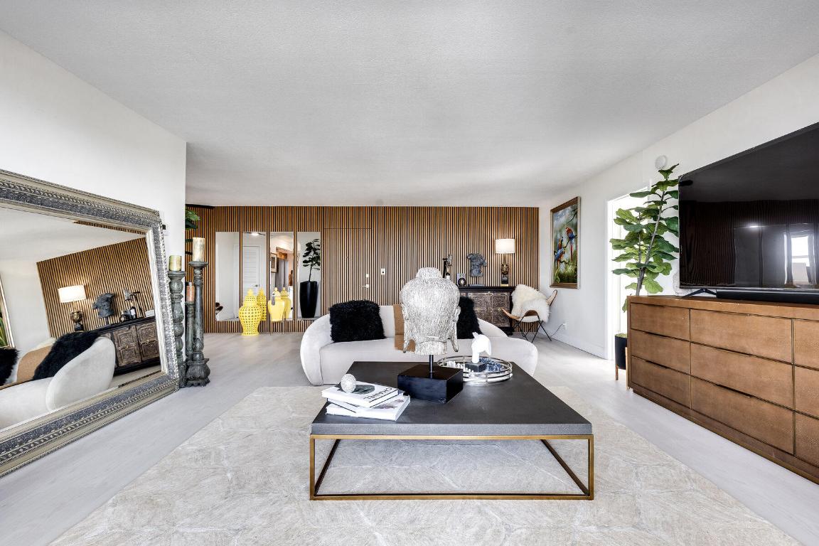 2701 N Ocean Boulevard 9e