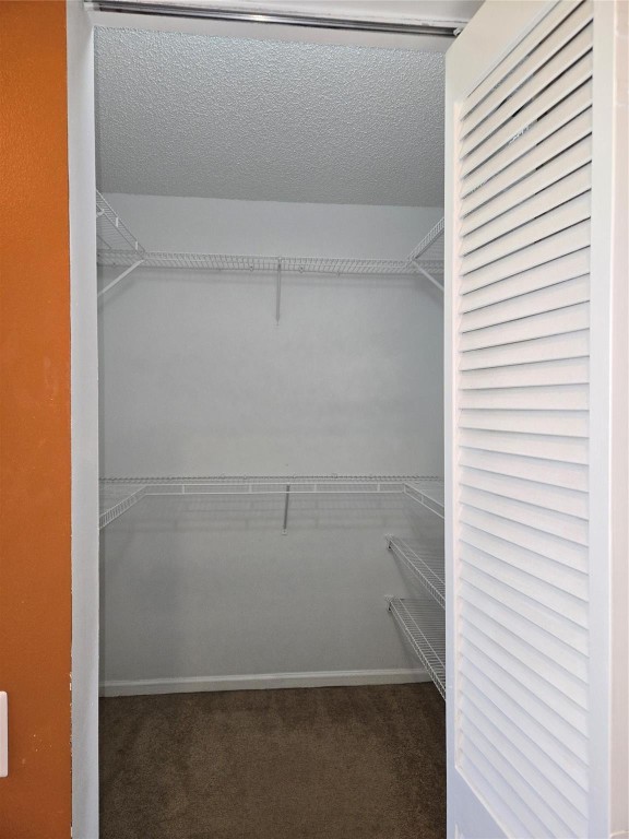 Oakwood 80-39 B - Residential Lease