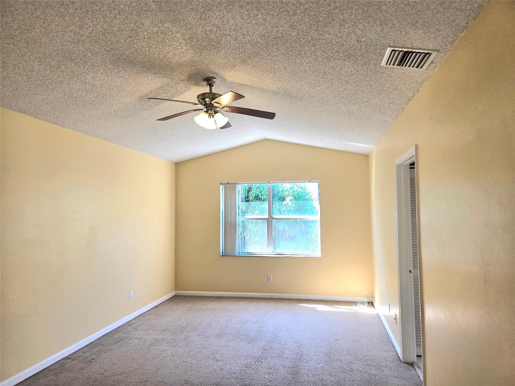 Oakwood 80-39 B - Residential Lease