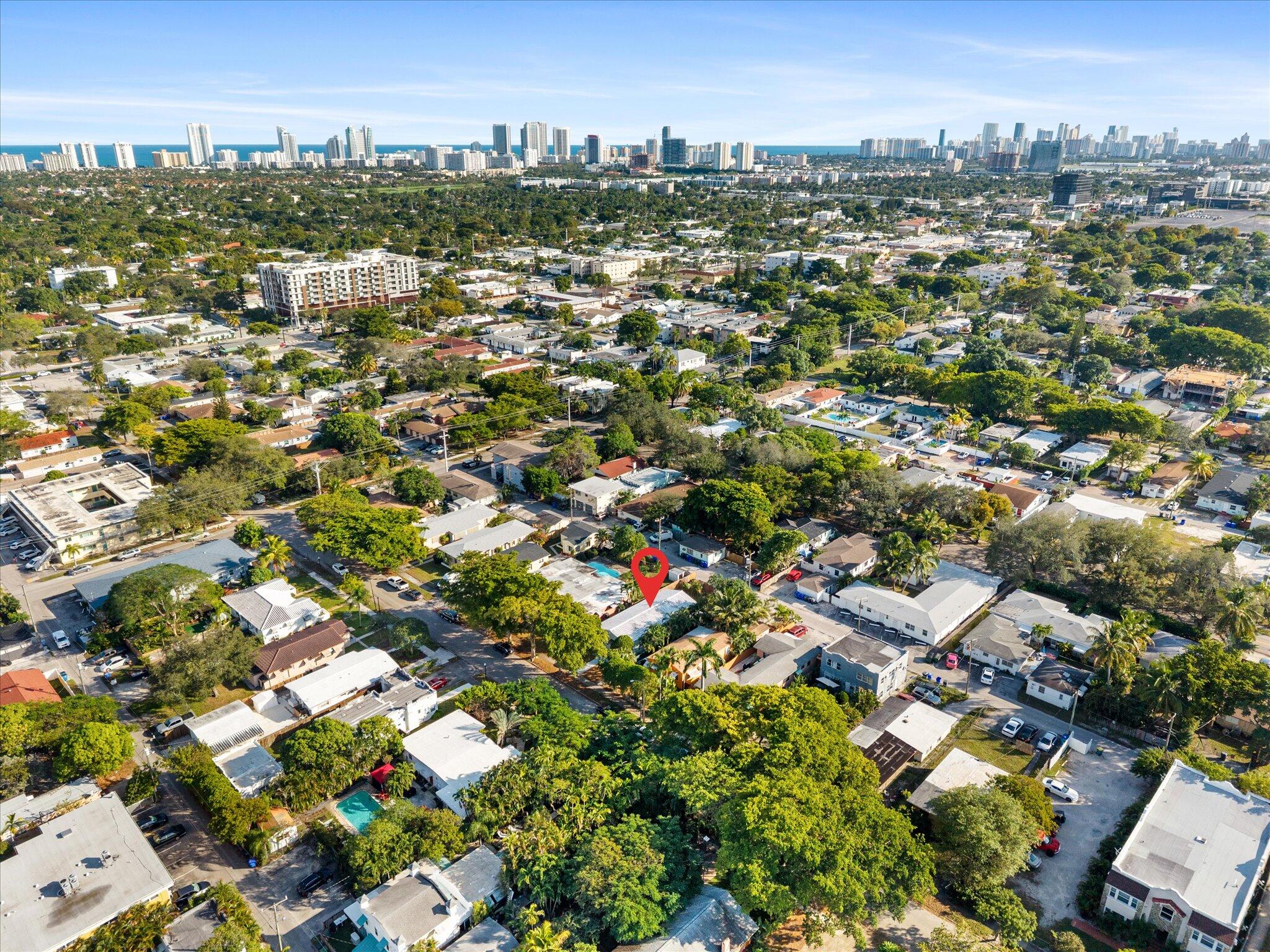 HOLLYWOOD - Residential Lease