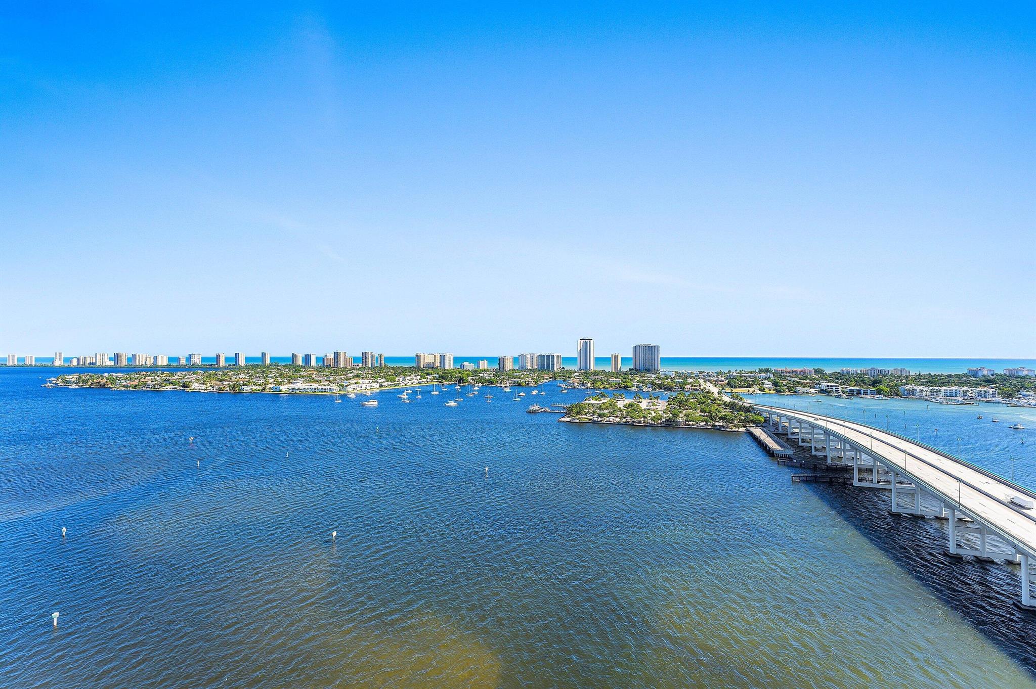 MARINA GRANDE RIVIERA BEA - Residential