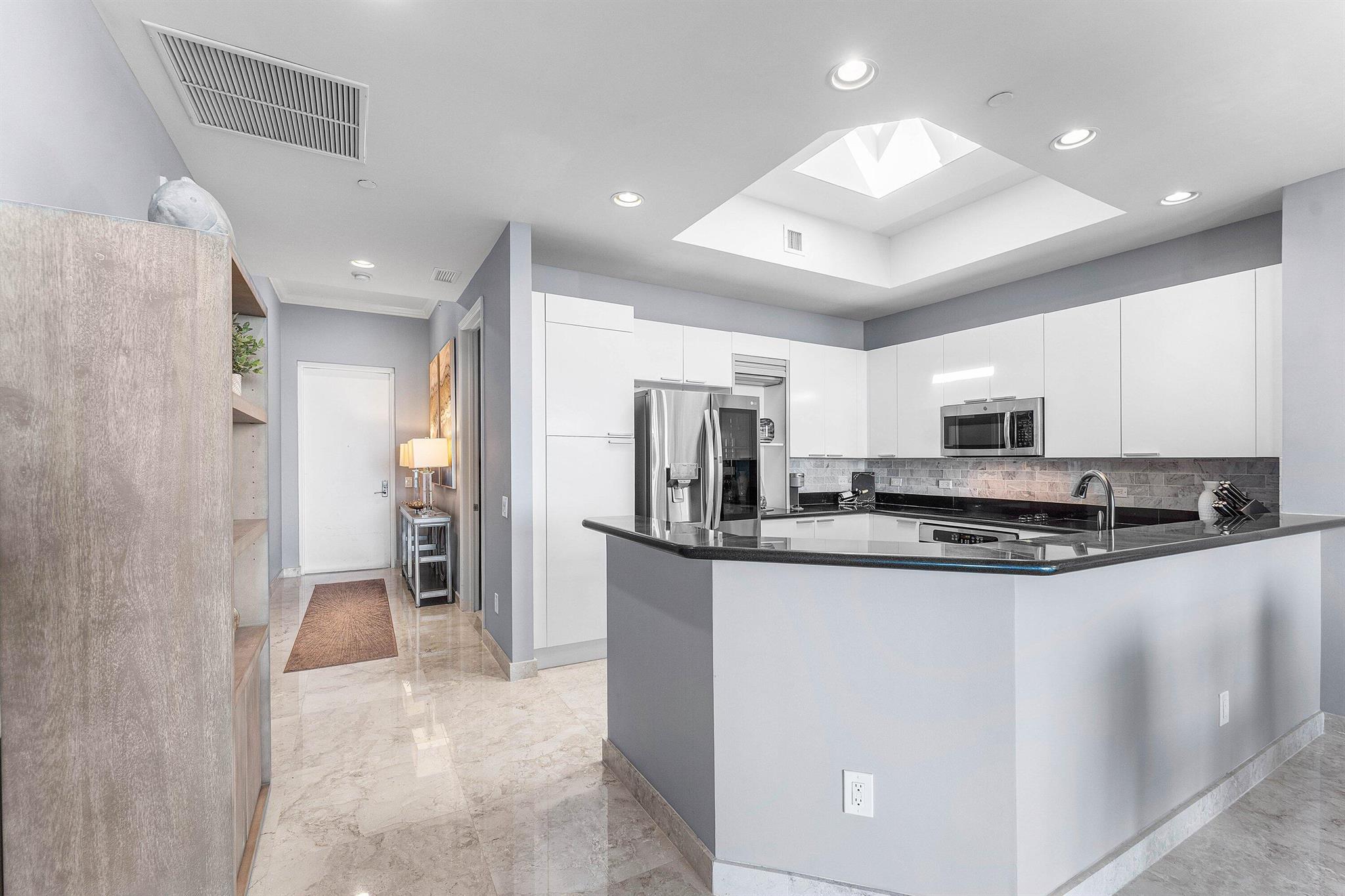 MARINA GRANDE RIVIERA BEA - Residential