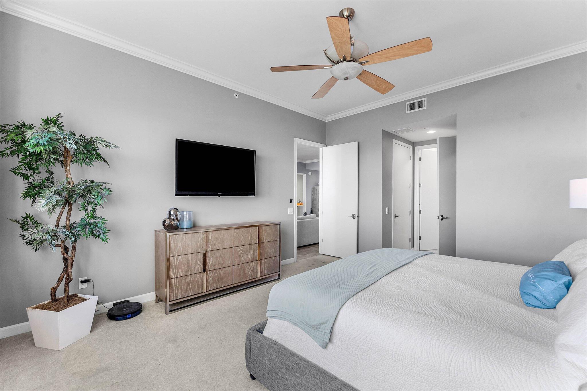 MARINA GRANDE RIVIERA BEA - Residential