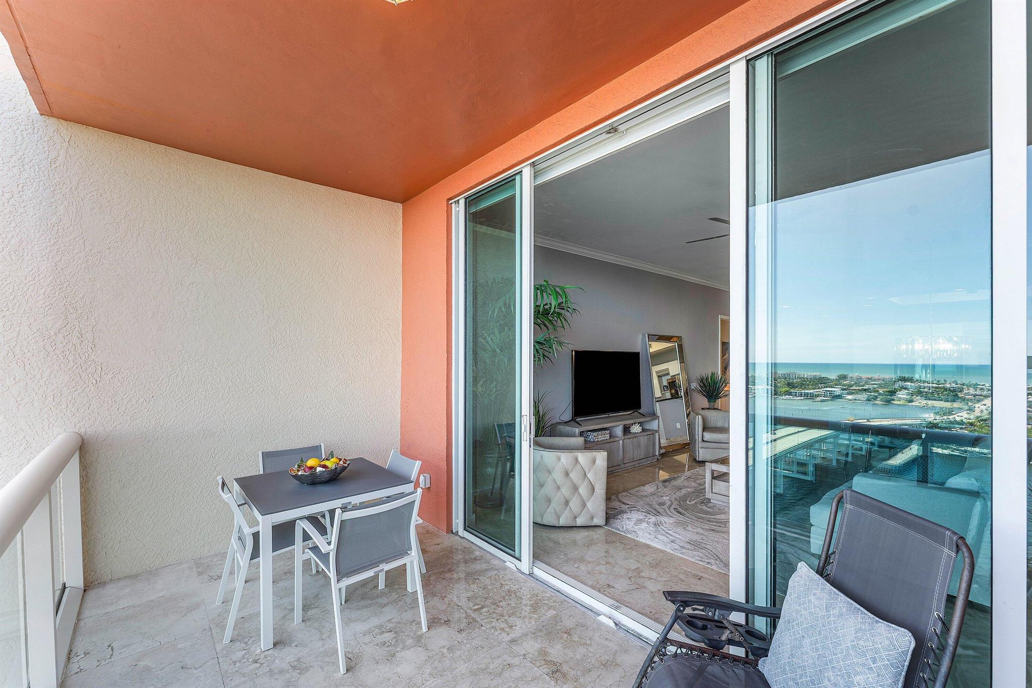 MARINA GRANDE RIVIERA BEA - Residential