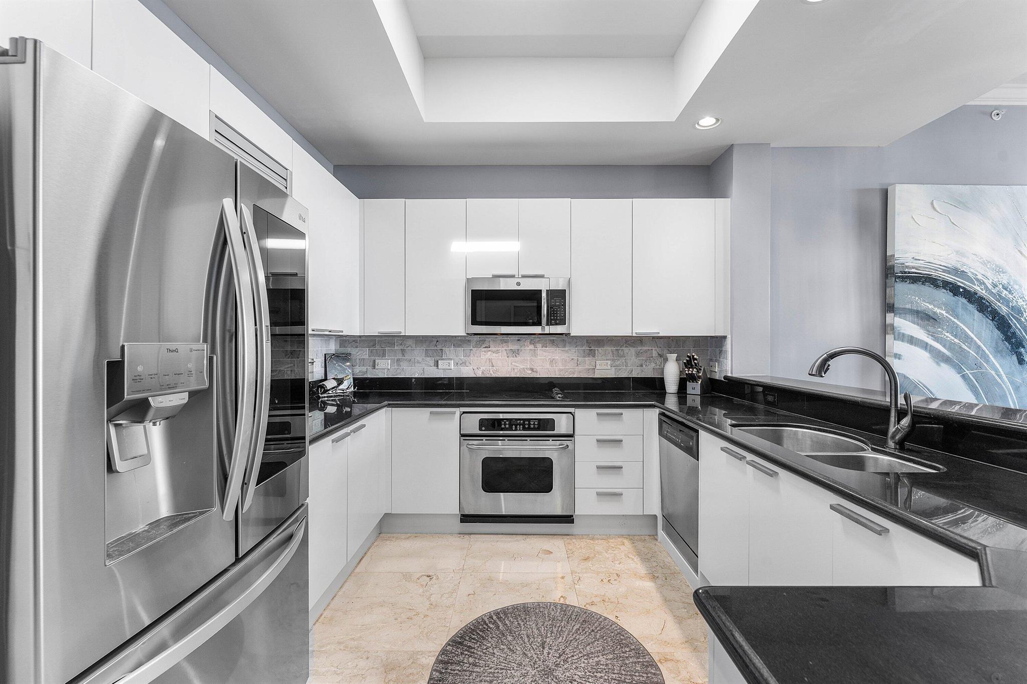 MARINA GRANDE RIVIERA BEA - Residential