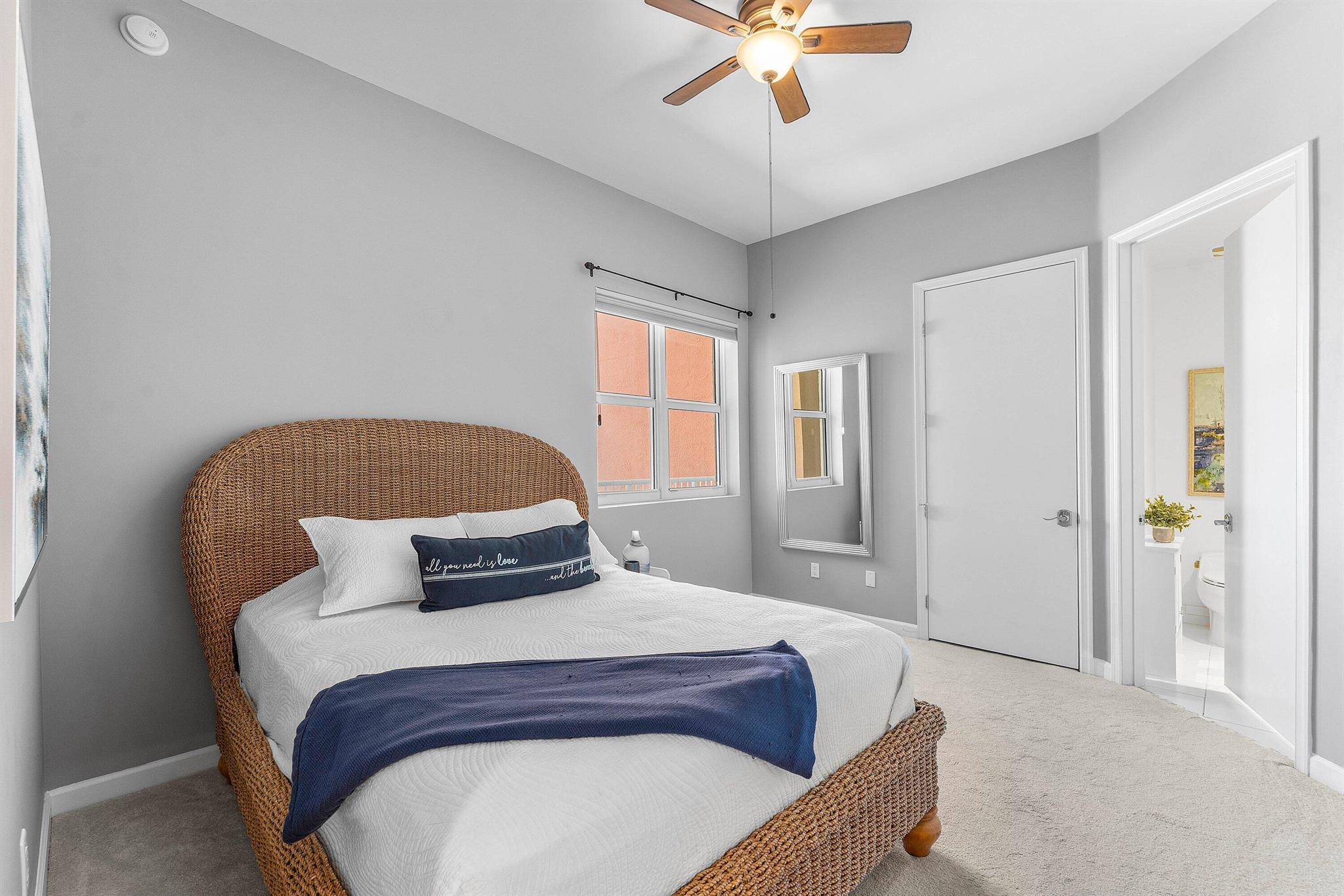 MARINA GRANDE RIVIERA BEA - Residential