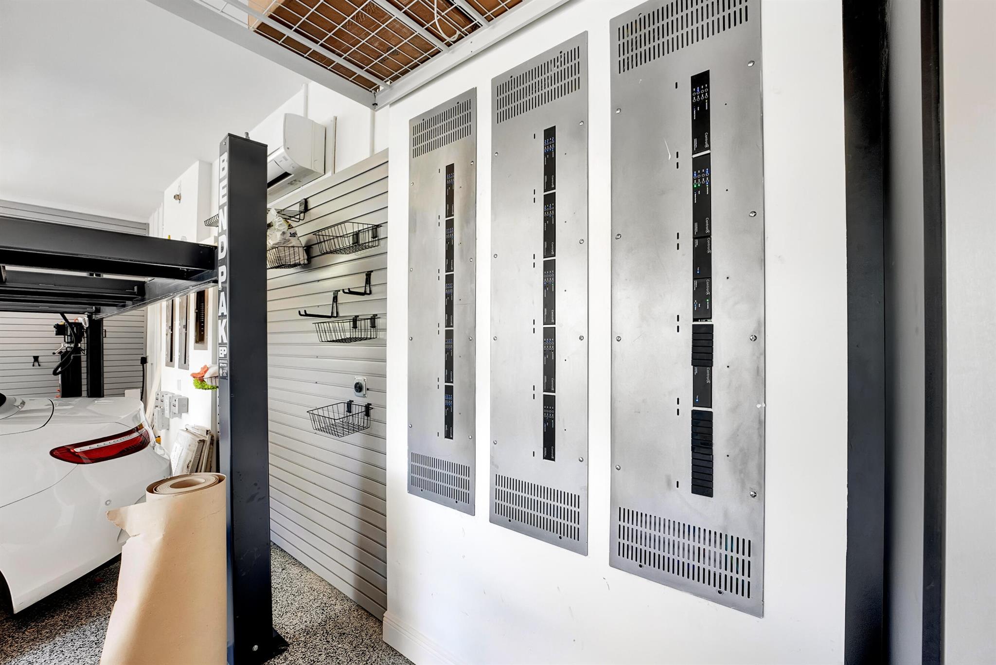 ROYAL PALM POLO - Residential