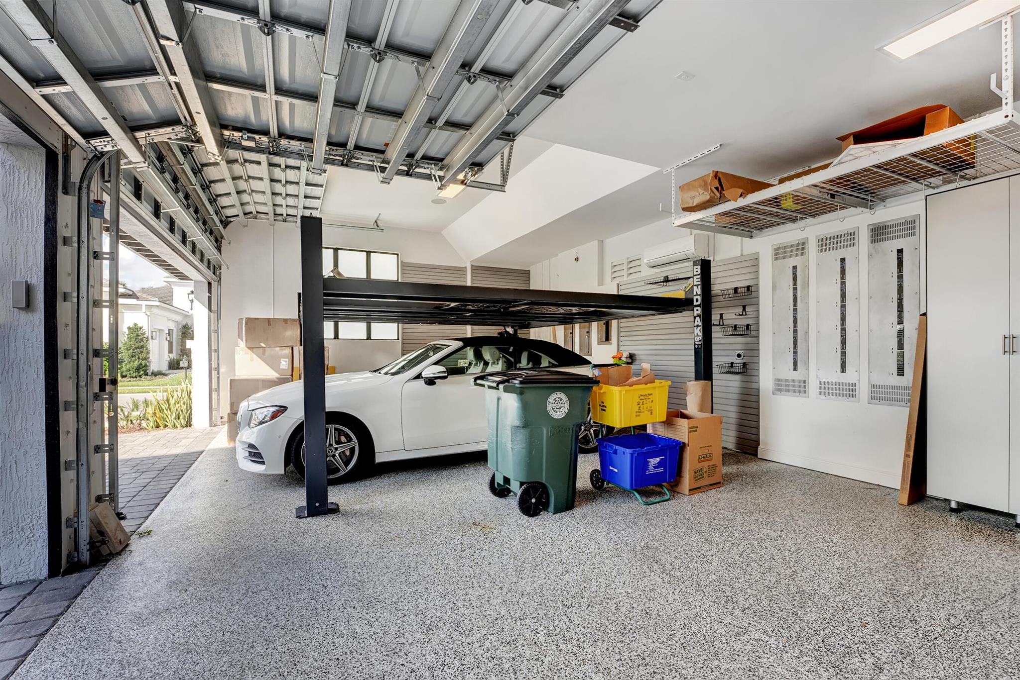 ROYAL PALM POLO - Residential