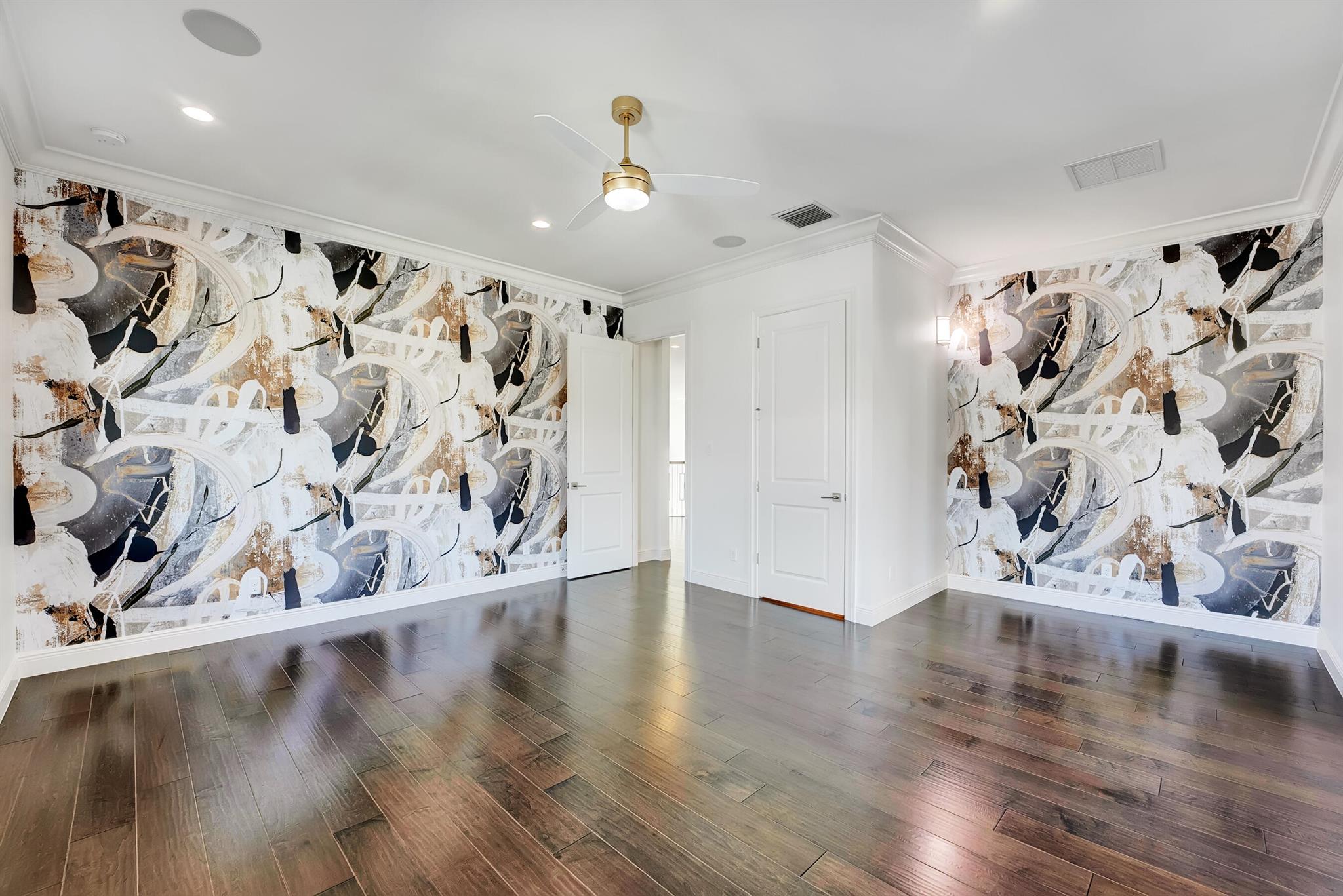 ROYAL PALM POLO - Residential