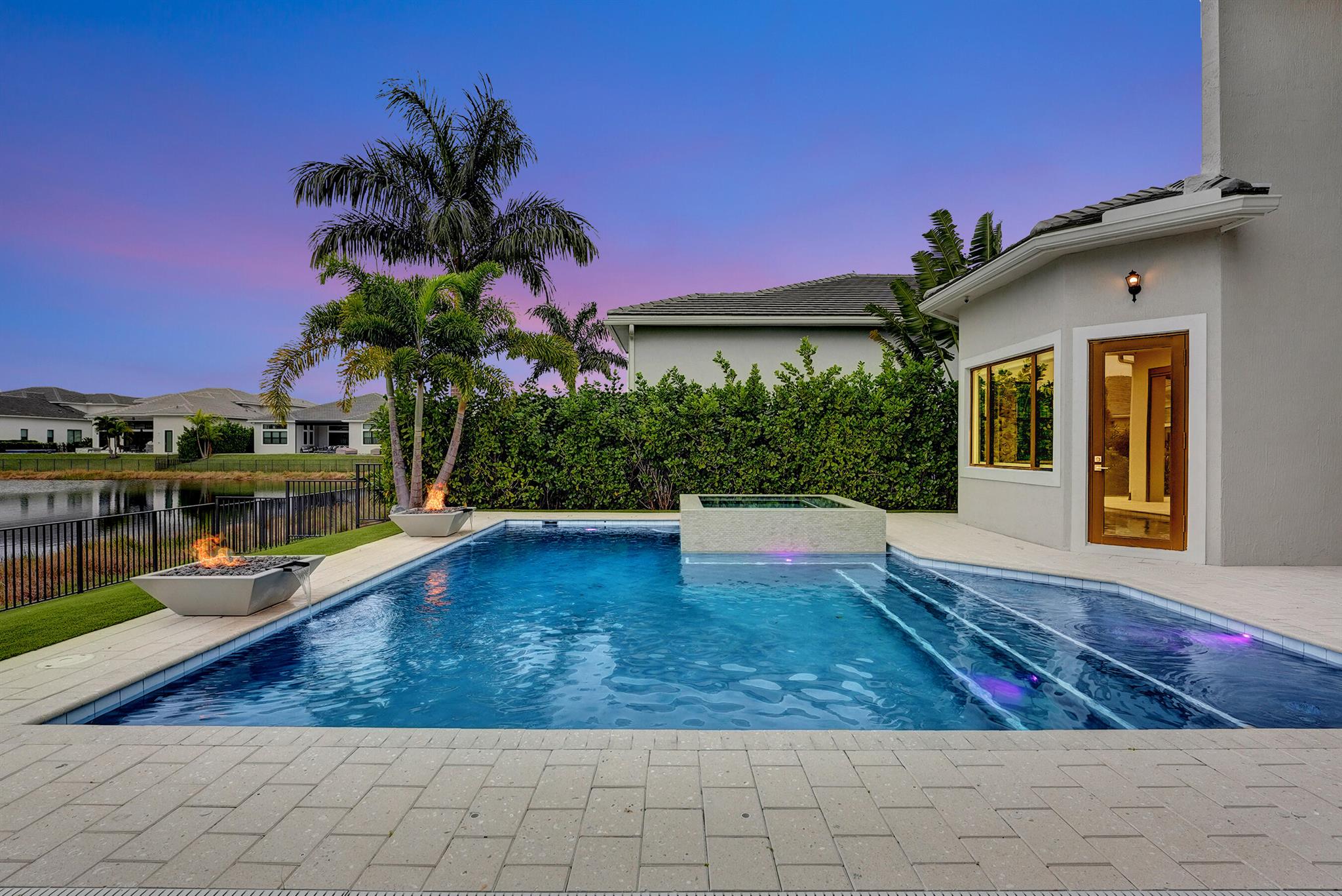 ROYAL PALM POLO - Residential