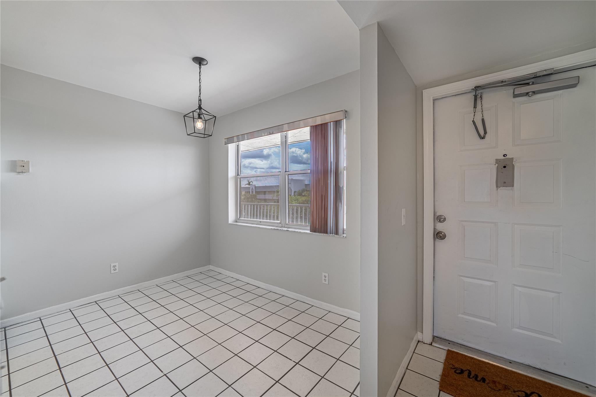 SUNRISE LAKES IV - Residential