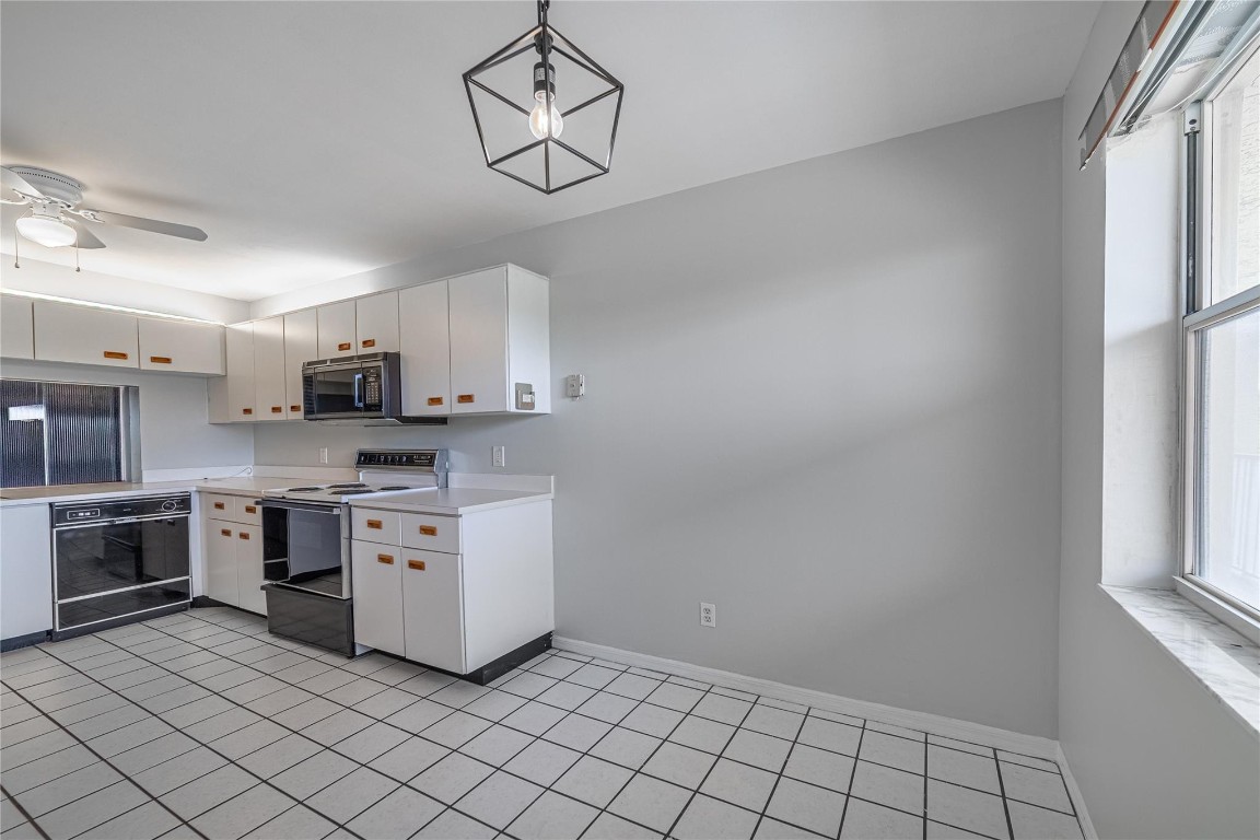 SUNRISE LAKES IV - Residential